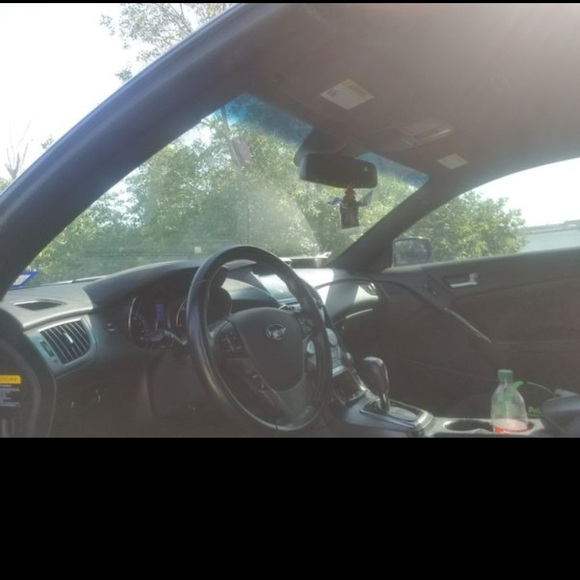 2014 Hyundai Genesis Coupe 3.8 Ultimate - Picture 8 of 10